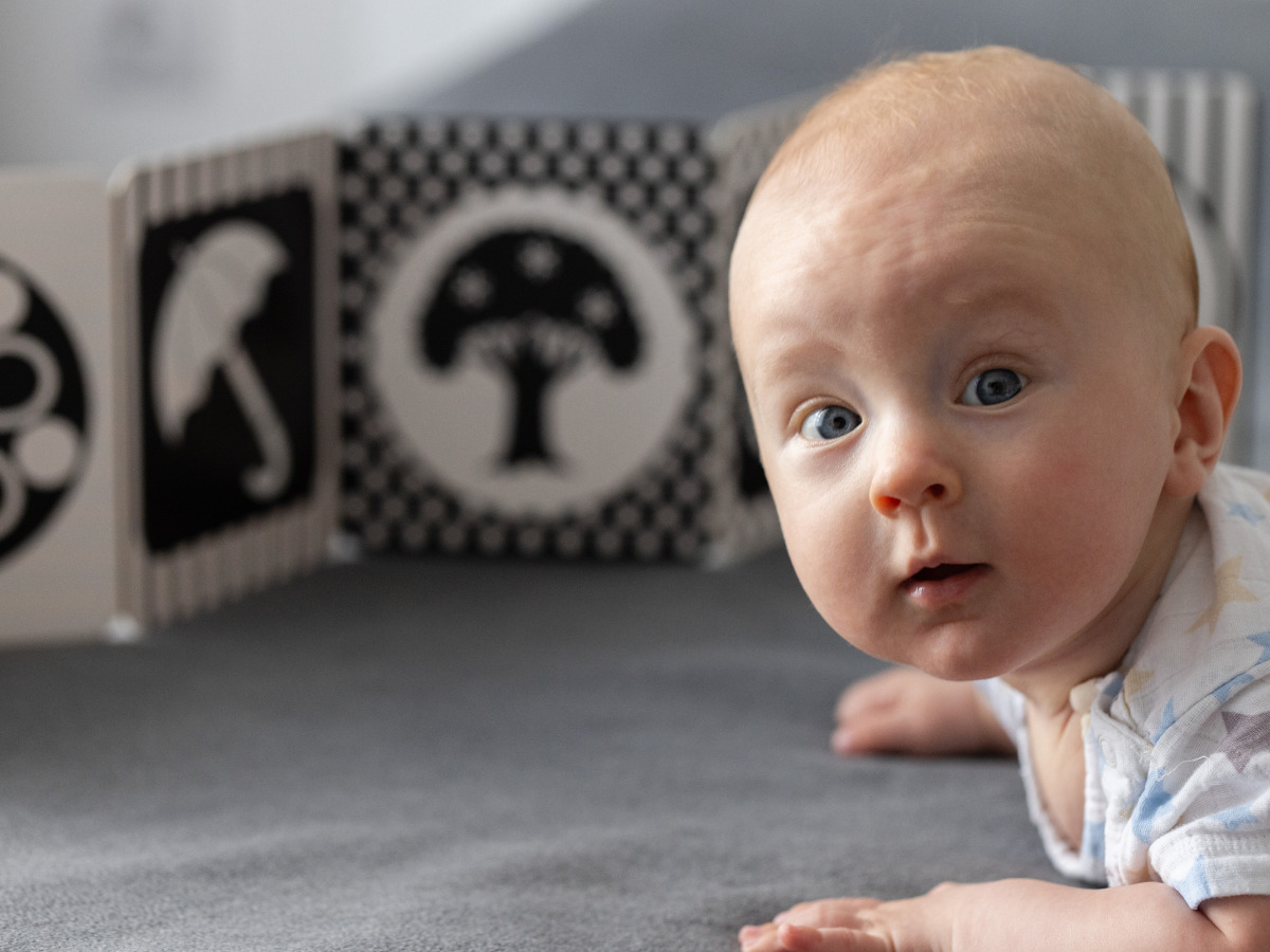 libri per neonati contrasti