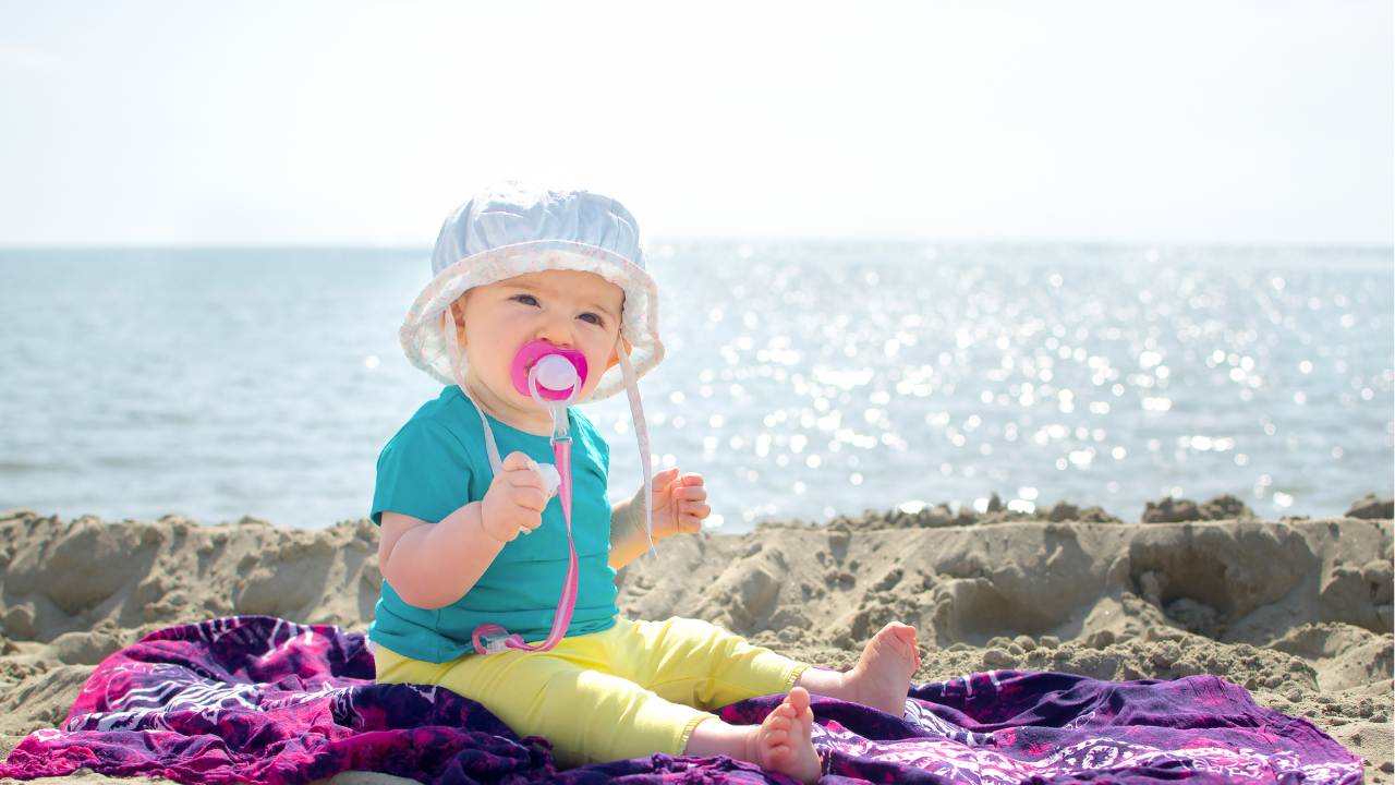 borsa mare per neonato in spiaggia